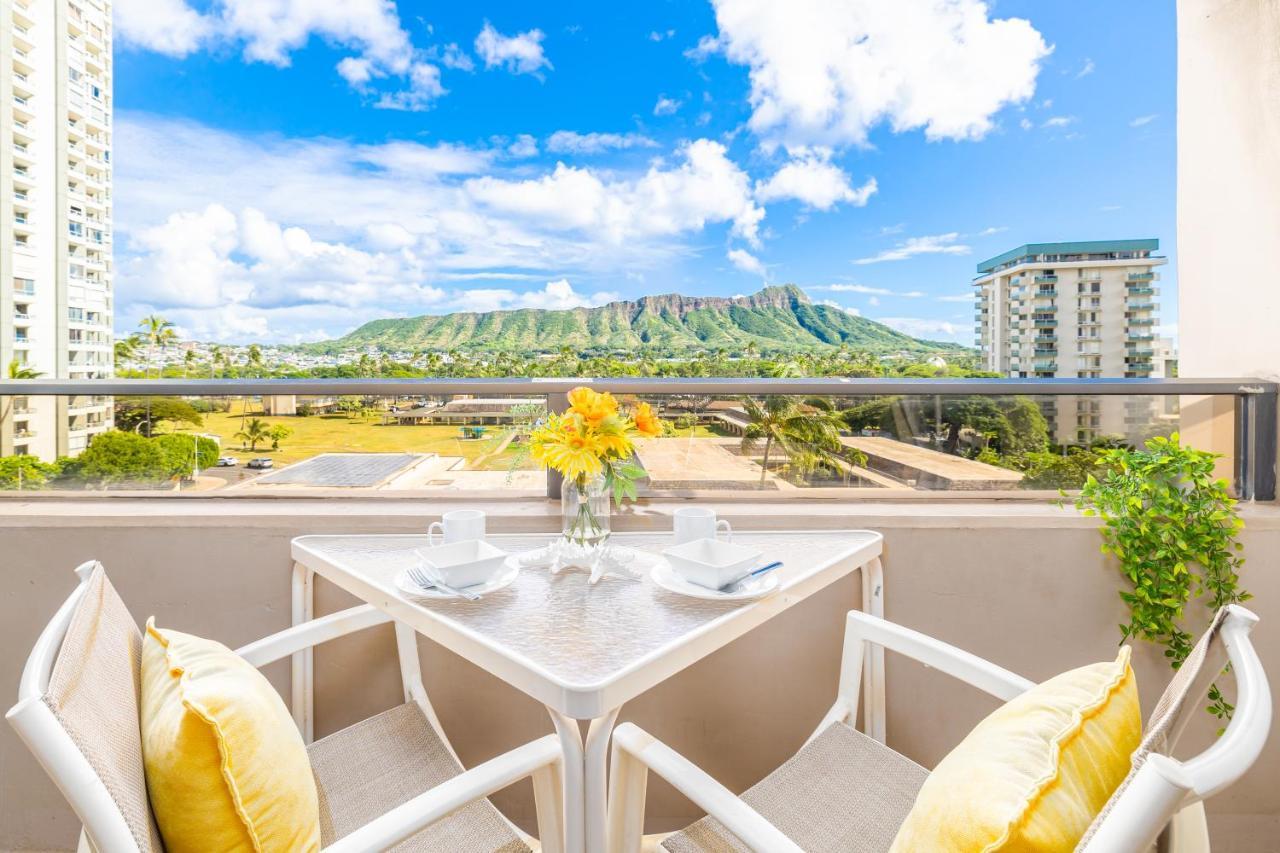 Great Diamond Head Views, 2Br Condo With Free Parking! Honolulu Buitenkant foto